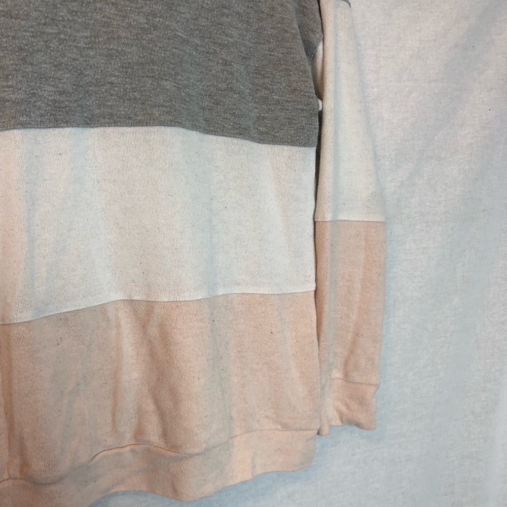 Socialite Colorblock Sweatshirt Size Small - Picture 7 of 7